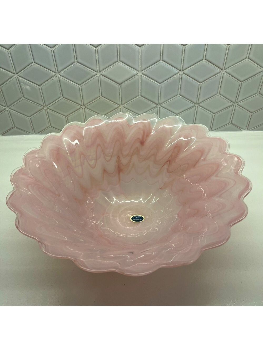 MURANO Lavorazione Arte Glass Bowl Pink Scalloped Edge Translucent Decorative
